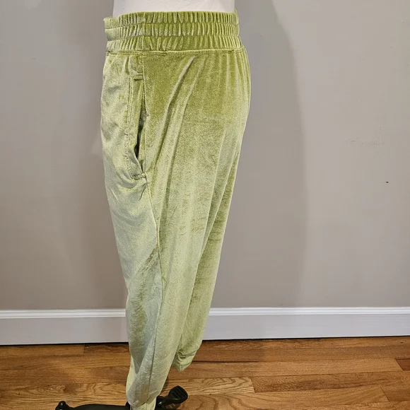 Fabletics Lime Green Velour Track Pants & Top Set - Picture 3 of 7
